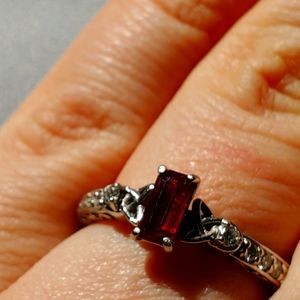 18k white gold ruby and diamond ring, 8.25